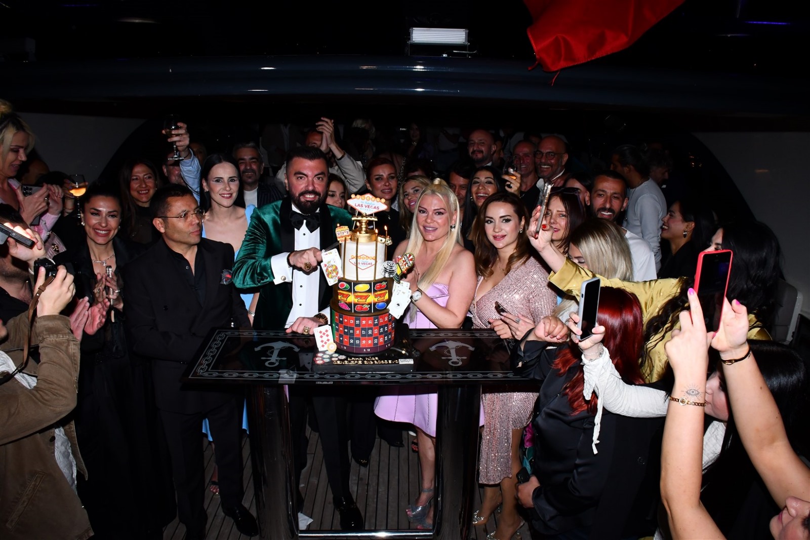 Evren Yaşlak’ın Doğum Gününde Şöhretler Buluştu